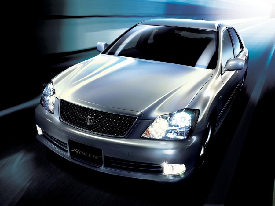  Toyota Crown Athlete S180 2003 года  (фото 2 из 9)